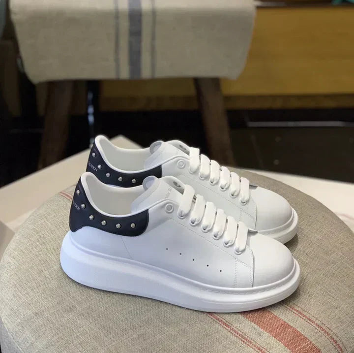 ALEXANDER MCQUEEN NERE E BIANCHE CON PUNTINE