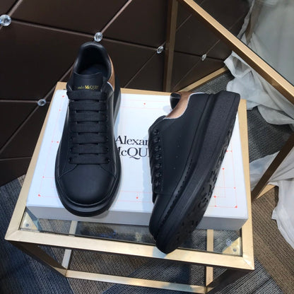 ALEXANDER MCQUEEN NERE CON RETRO ORO